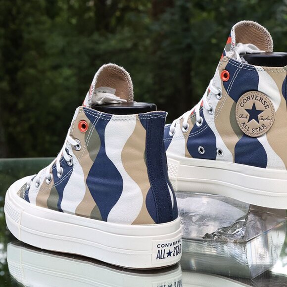 Converse Chuck Taylor All Star Hi Lift Twisted Classics - Picture 9 of 15